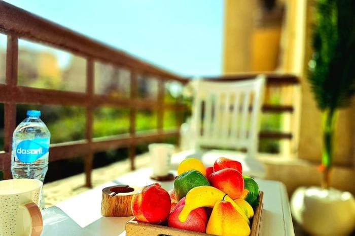 Birds Nest Next the Mall