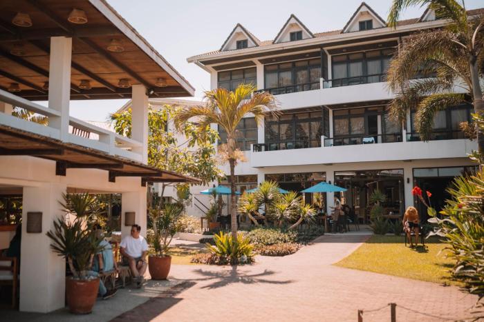 San Juan Surf Resort La Union