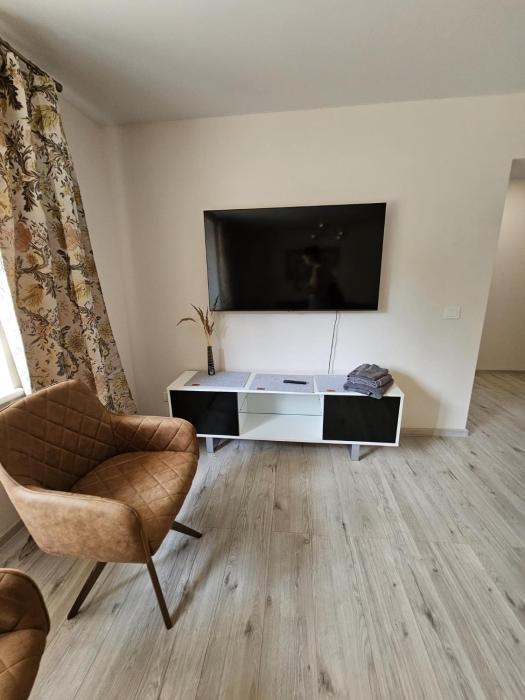 First line sea apartment