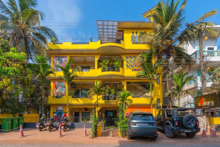 Whoopers Boutique Hotel Morjim