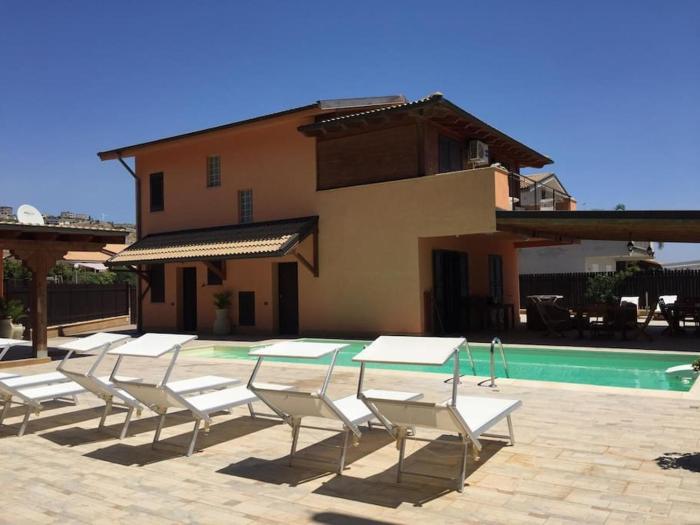 Jolie villa avec piscine privée