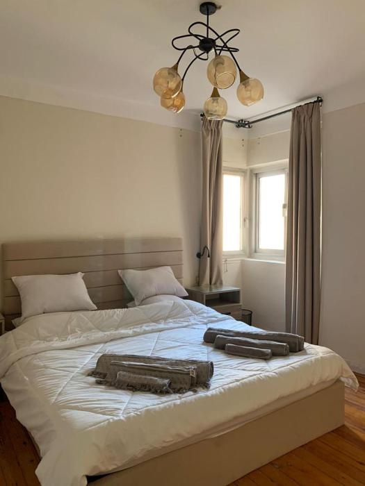 2BD Cozy Apartment 10 Min Driving to Cairo International Airport