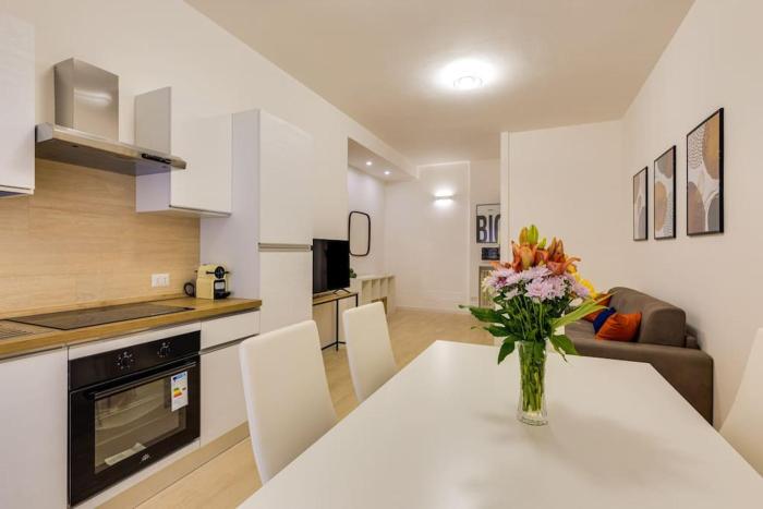 Vatican Apartment - Betty Home