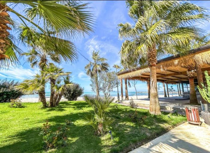 Sea View Deluxe Apartments Qerret Golem