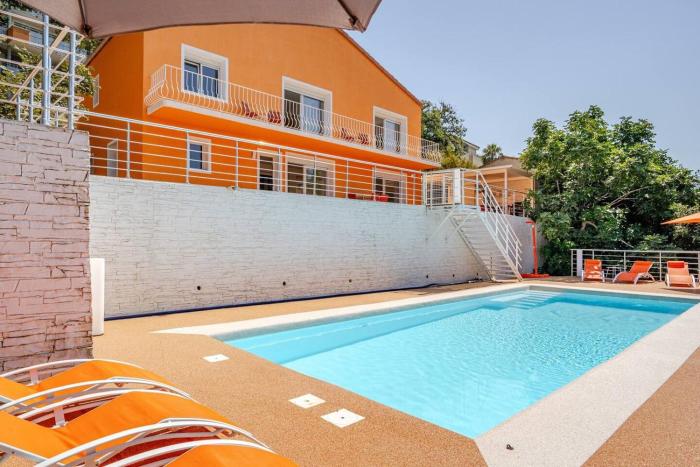 Orange Villa on the Cote dAzur 6BR 11pax AC Private Heated Pool BBQ Mountain View
