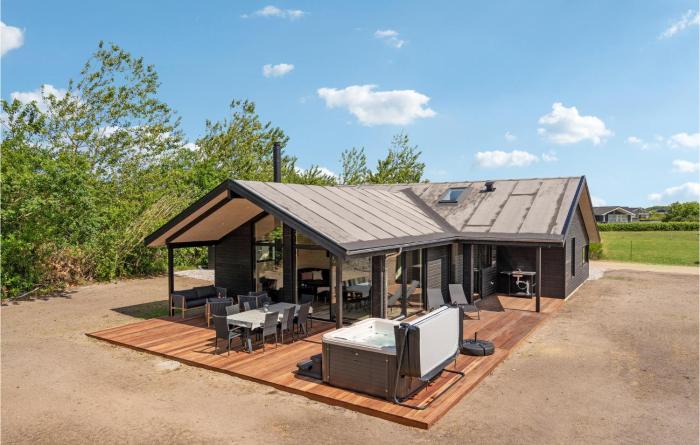 Nice Home In Tarm With Wifi