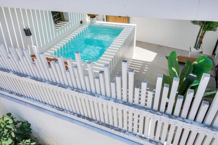 Joelia Suites in Naousa Paros with private jacuzzi!