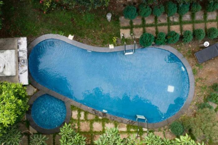 A11 When in Goa, Live in a Vaddo