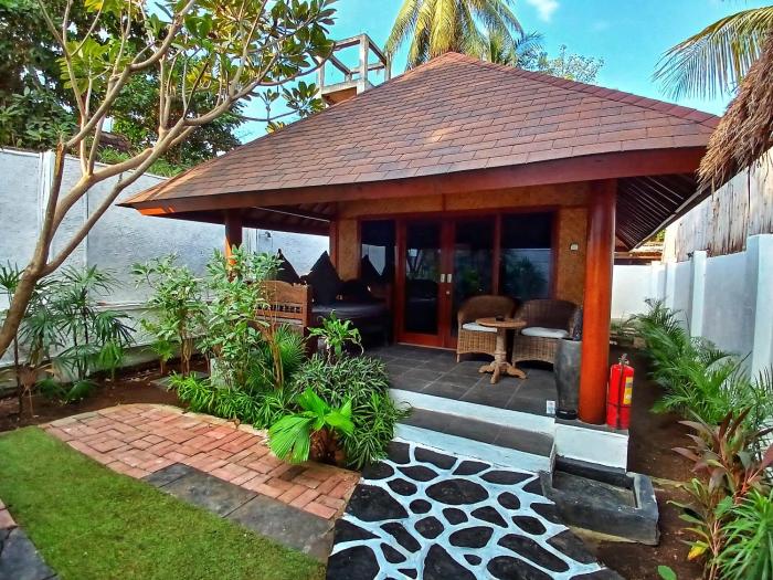 Scallywags Beach Club