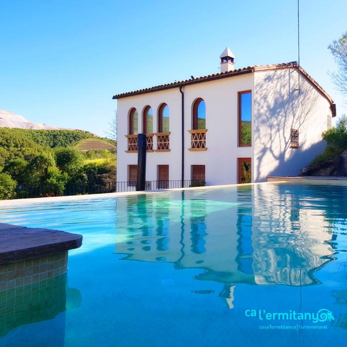 Ca l Ermitanyo- Casa Torre Blanca
