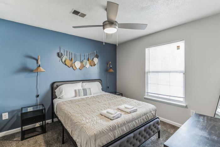 CB 965-201 Modern Fayetteville Charm