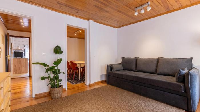 The Lisbon Serenity Apartment by LovelyStay