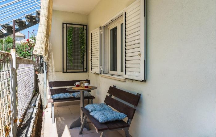 2 Bedroom Amazing Apartment In Split