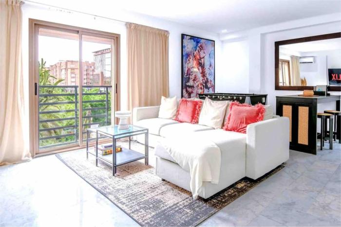 Fun-filled luxury city center apartment