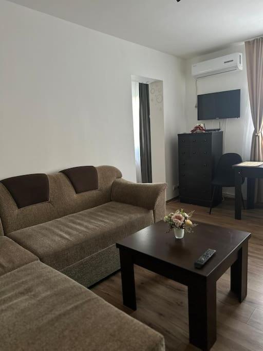 Apartament LAdi