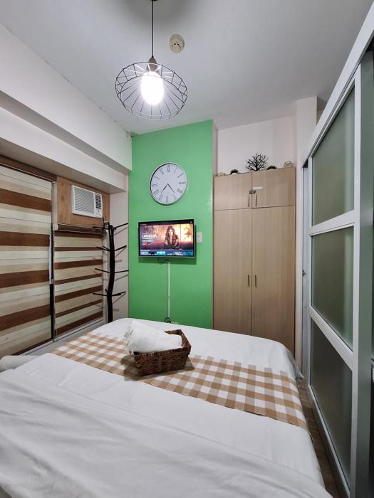 AJO PLACE TAGAYTAY unit 650 WITH PS4 & FREE PARKING