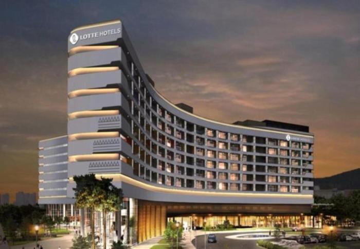 Lotte Hotels & Resorts Gimhae