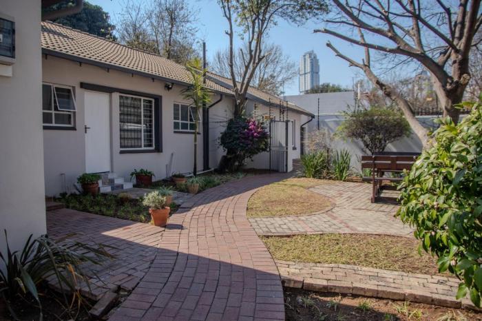 Sandton Hideout B&B