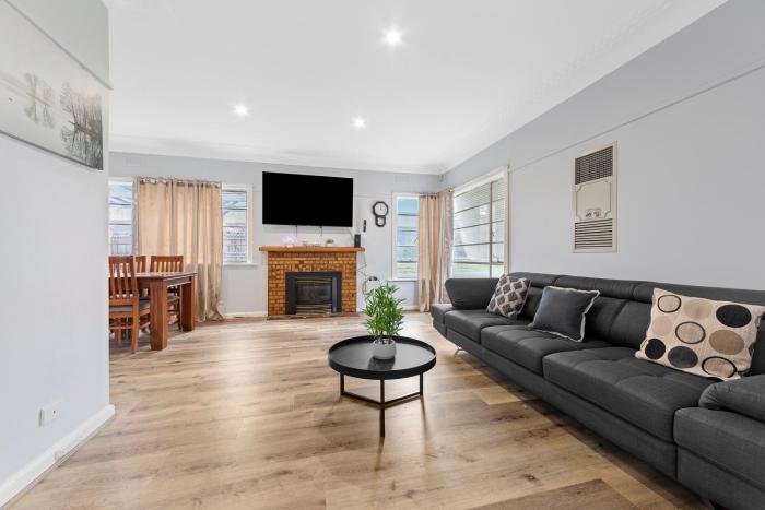 City Charm Victorian House