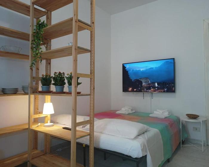 Monolocale vicino metro Libia