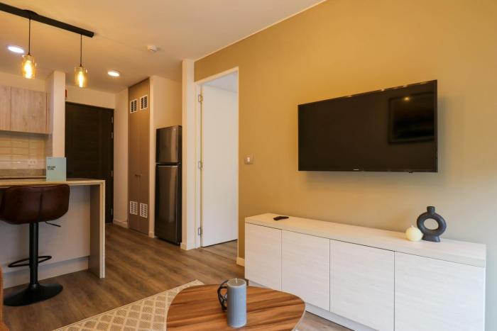 Los Pinos by Wynwood House