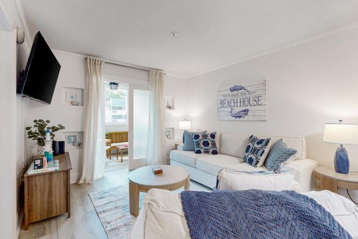 Spa On Port Royal Sound 3227