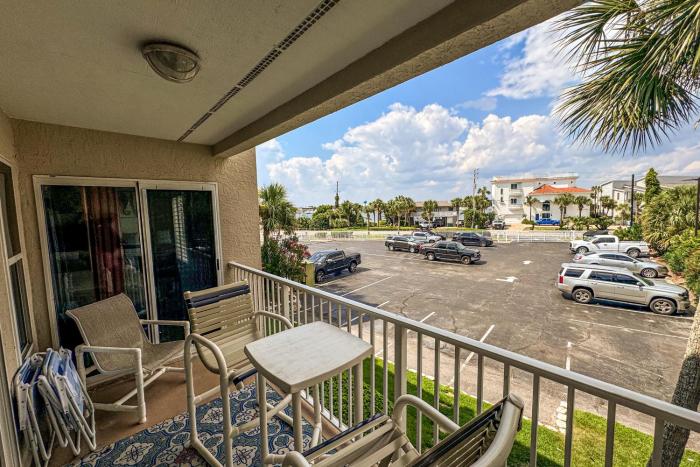 Poolside Villas #203