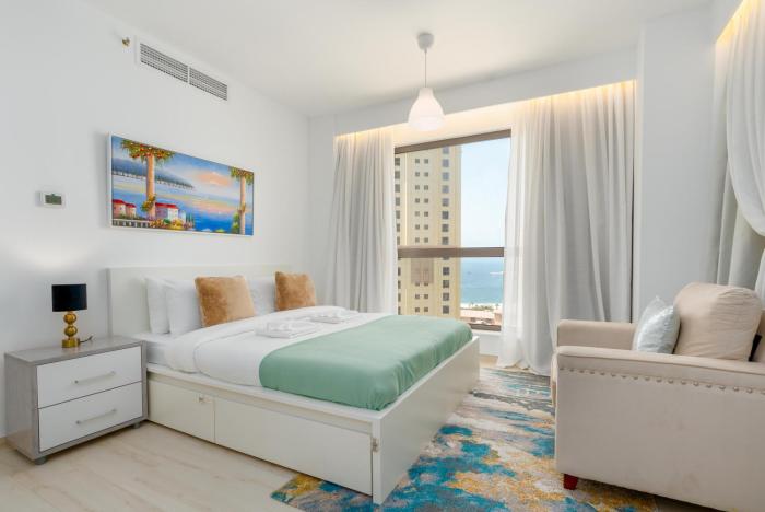 Vacay Lettings - Spacious 3 Bedroom at JBR walk