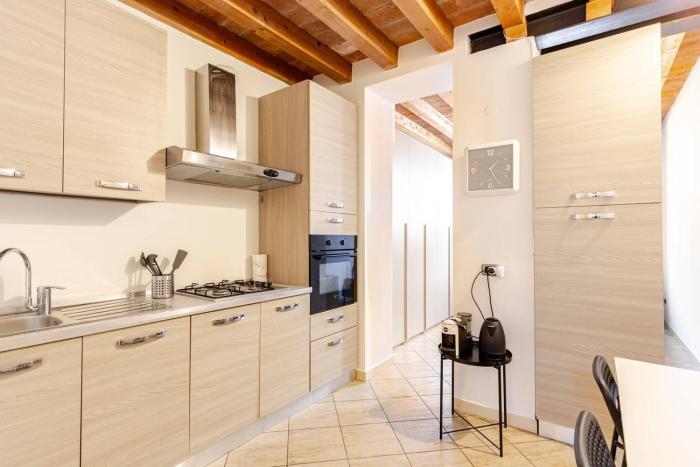 Artistic Urban Apartment