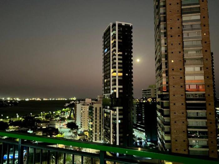 Apart Hotel quarto e sala mobiliado na Enseada do Sua