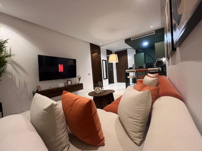 Luxury Residence So Stylish & Bright Appartement Hotel Au Coeur de Casablanca prés de Carrefour et 3 Min de La Gare Ferroviere Oasis