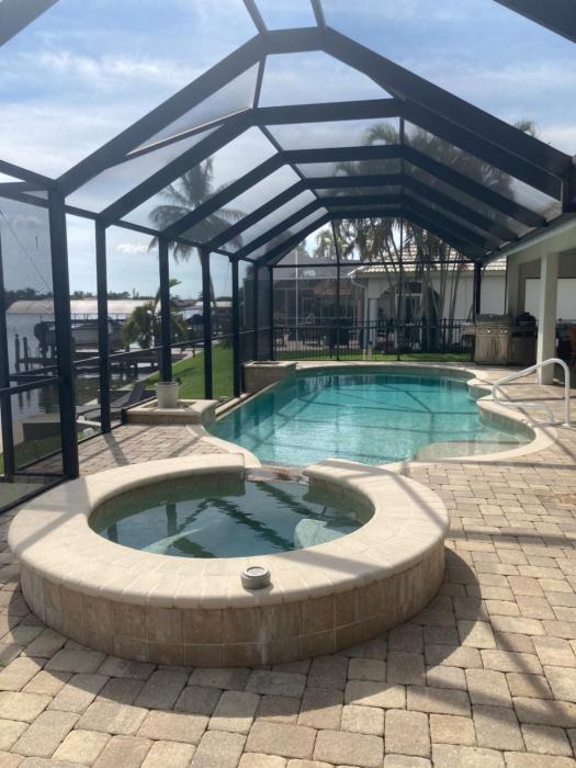 Beautiful Pool and Spa Cape Coral, FL