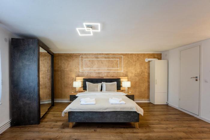 Central House by Amelie