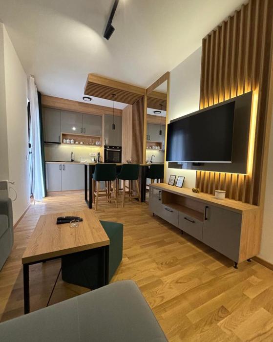 3 Monkeys Apartments - S2