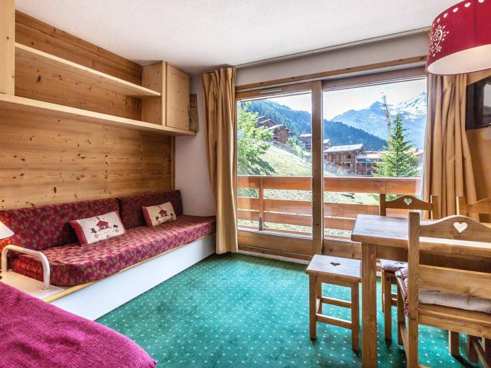 Appartement confortable, pieds des pistes, balcon, casier à skis - FR-1-355-58