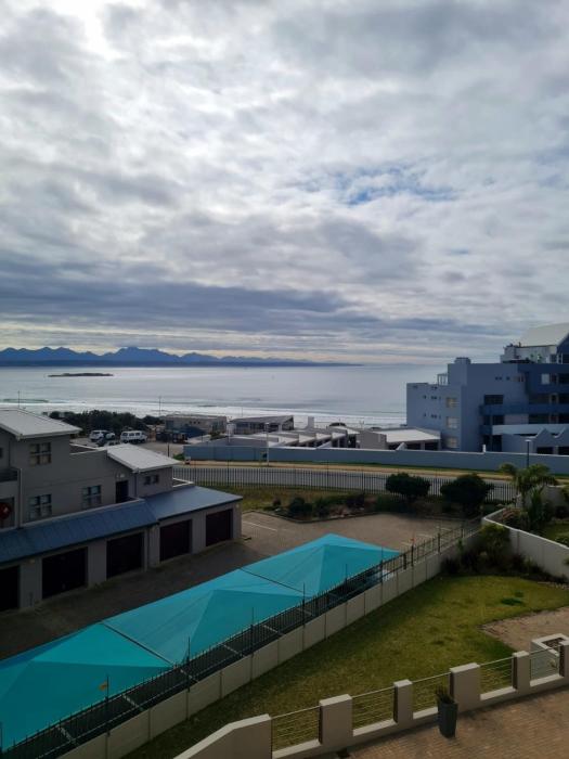 Point Village Accommodation - Estoril 26