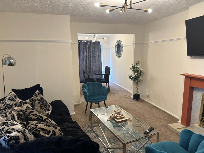 3 Bedroom Apartment Close To Manchester City Stadium And Coop Live