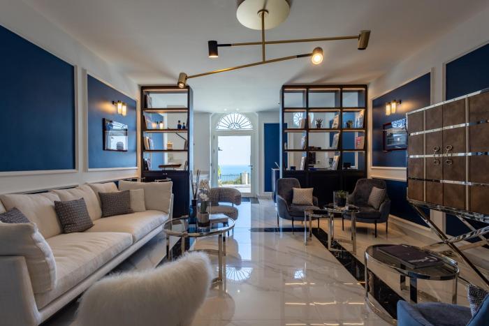 Bluonly Boutique B&B