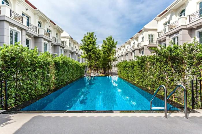 Sukhumvit 16 Townhouses, InHome Luxury Residences