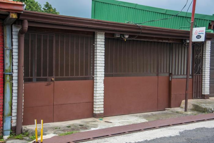 Alojamiento entero 1 km Juan Santamaría Airport