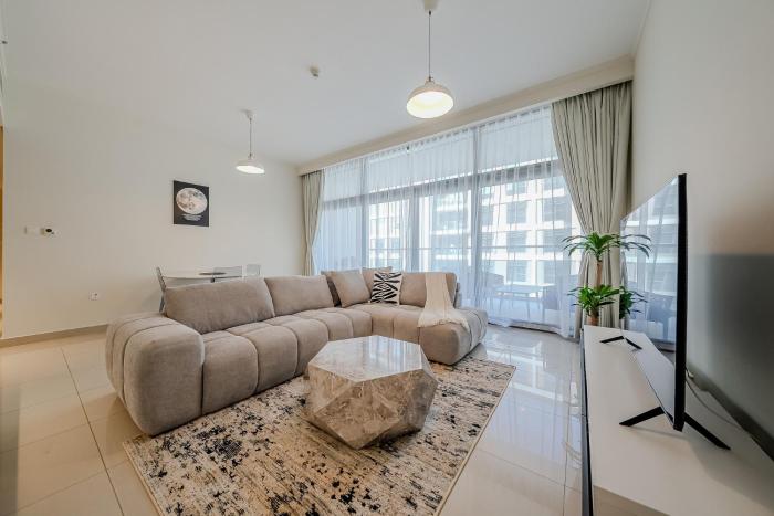 Modern 2BDR Apartment I Dubai Hills I City View I Mulberry at Park Heights