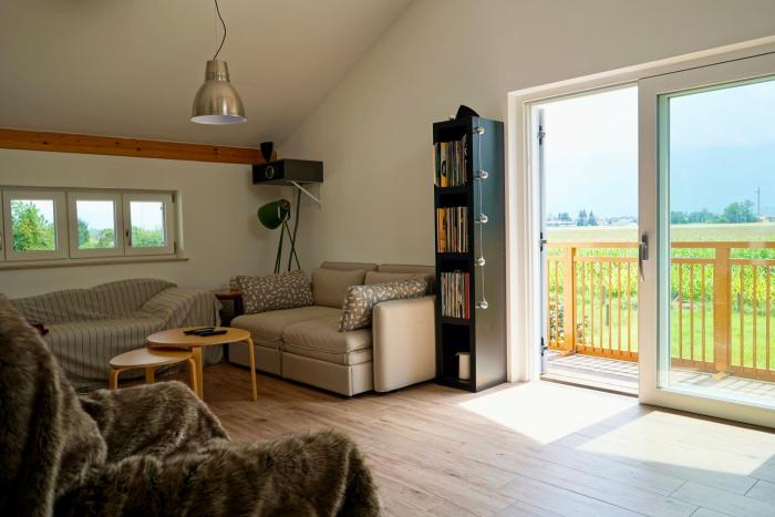 Ferienhaus Am Weitfeld - Ruheoase mit Garten & Bergblick nahe Salzburg