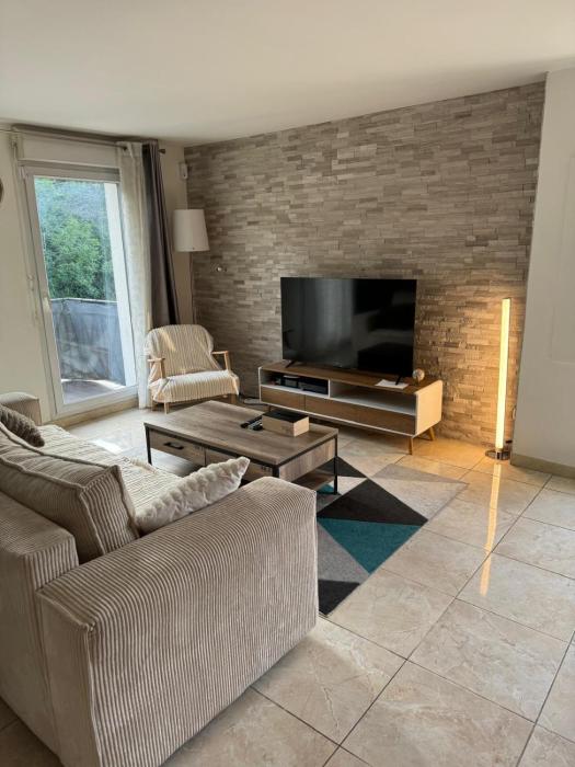 Appartement duplex T3 avec box - Paris - La Défense - Airport CDG - Parc des expositions - Stade de France - Disney - Astérix - Val D Europe