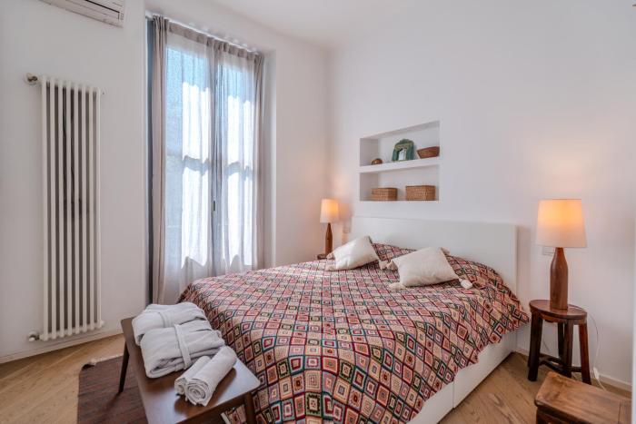 Luminoso bilocale in zona Navigli, vicino metro M2