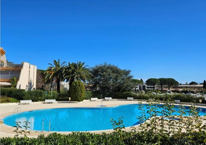 RDJ 4 Pers Piscine proche mer au Jean BART