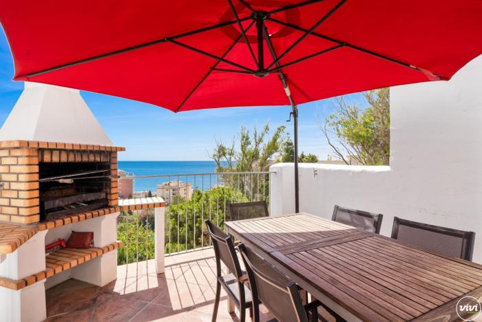 ViVi Homes - La Roca Pool, Terrace, Golf & Sea View