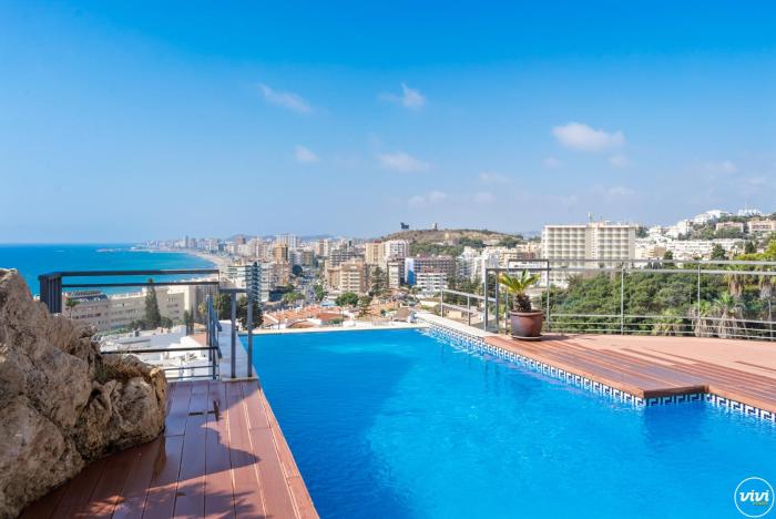 ViVi Homes - La Roca Pool, Terrace, Golf & Sea View