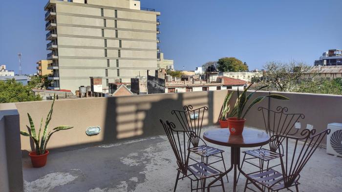 Departamentos para 2 personas a minutos del estadio, nodo, y del centro de la capital