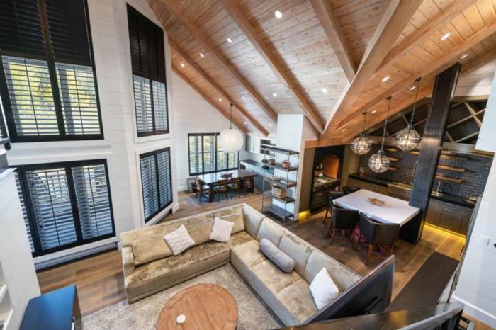 Hyatt Condominium 06 by East West Hospitality