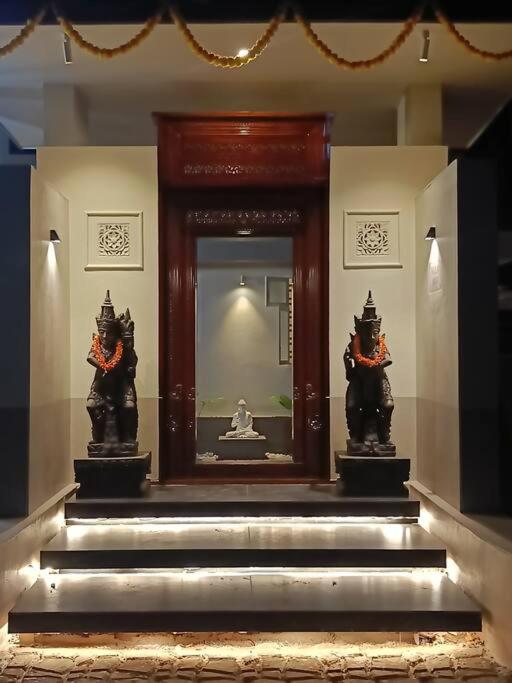 Villa Avni, a beach side family retreat, Homestay